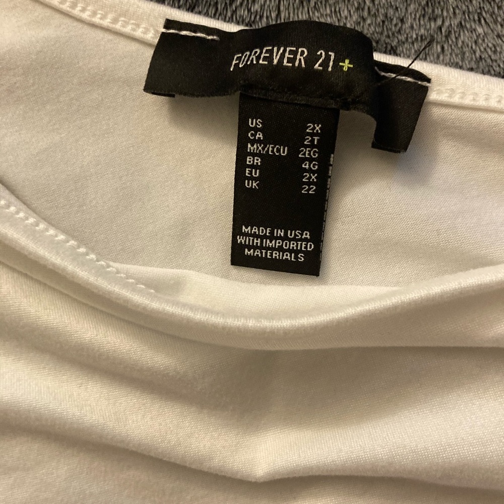 Forever 21 White Asymmetric Crop Top - Picture 2 of 2